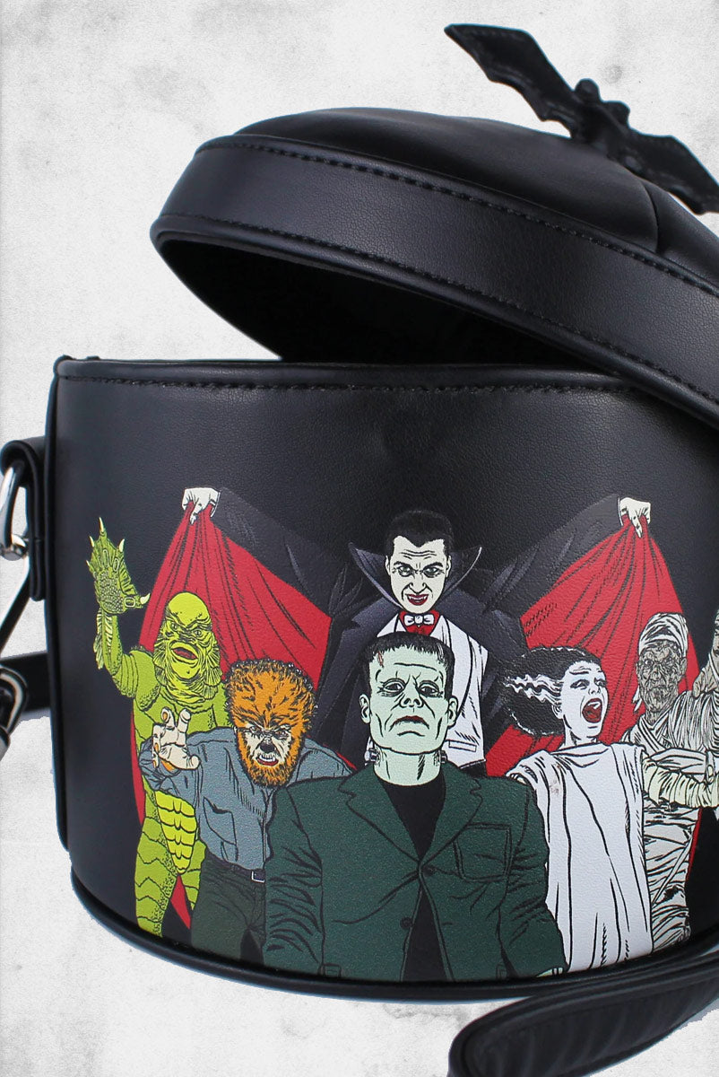 Cakeworthy universal outlet monsters bucket purse